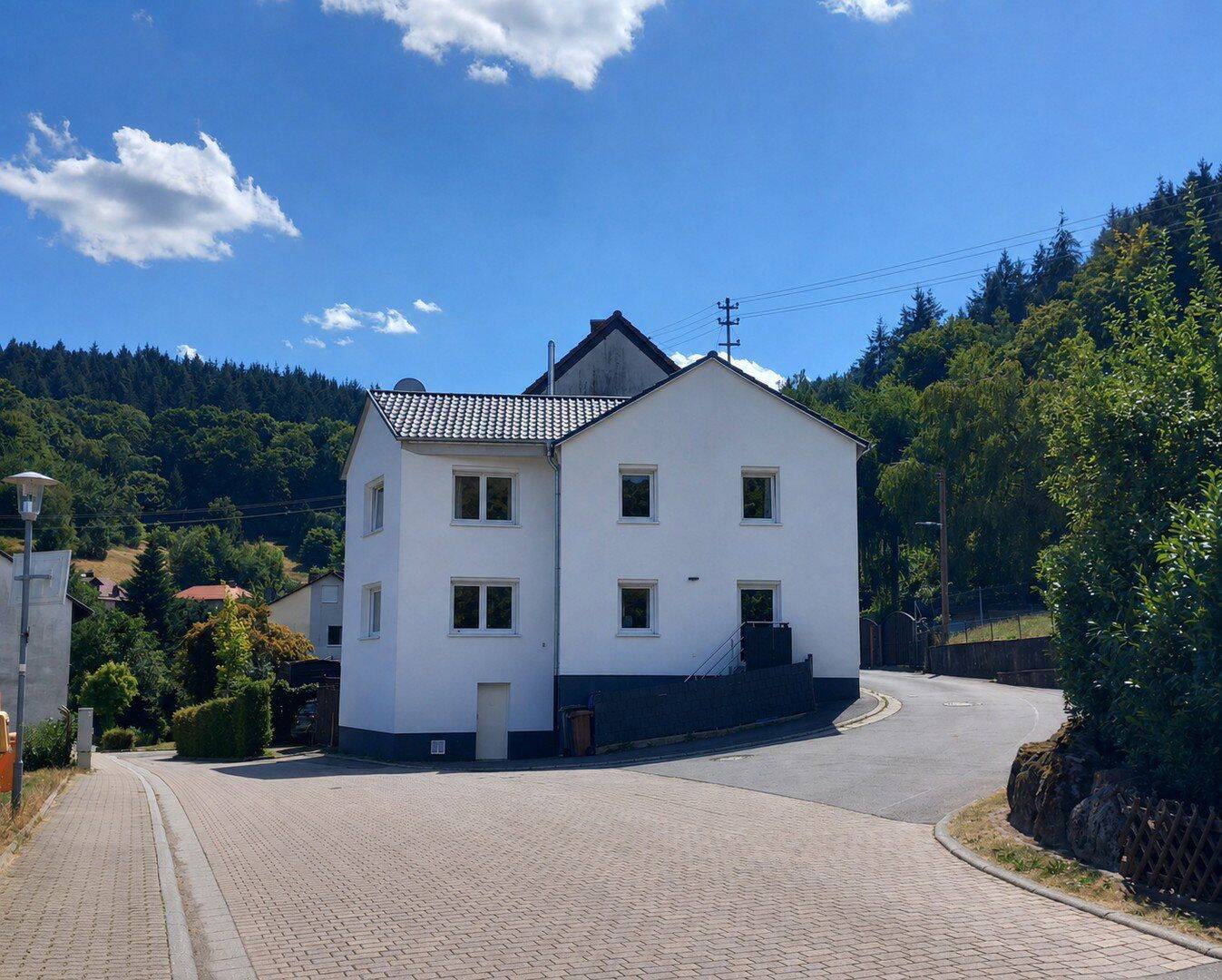 Kernsaniertes Einfamilienhaus mit Ausblick in ruhiger Lage, 69259 Wilhelmsfeld