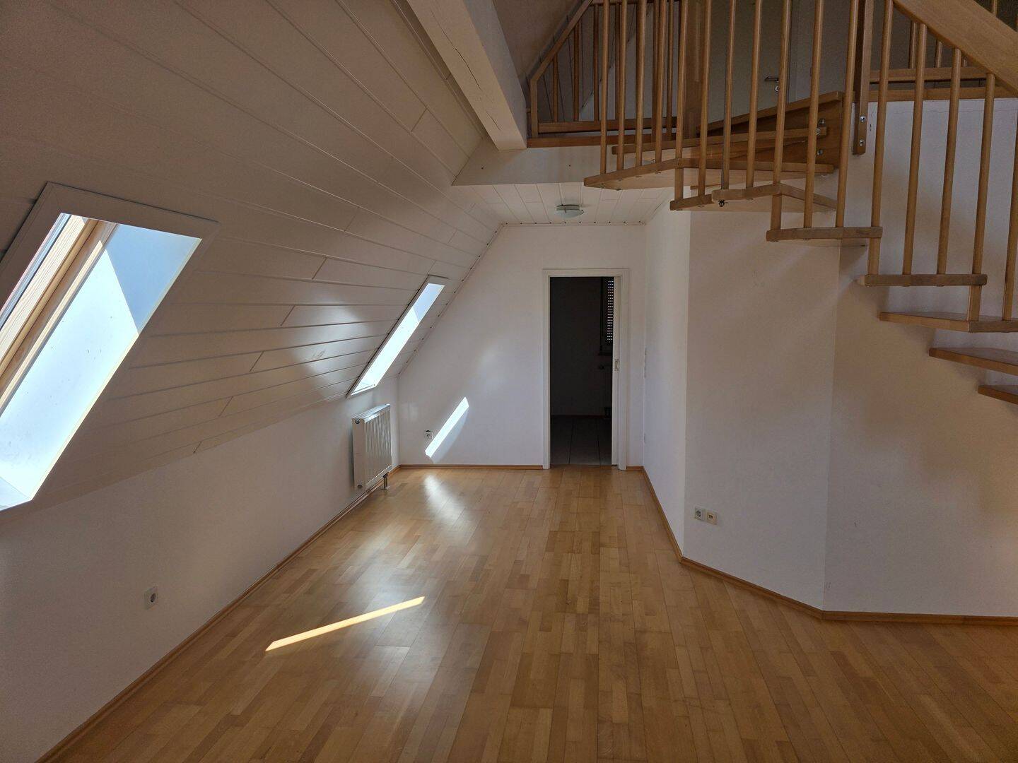 Sehr schöne 2 1/2 Zimmer Dachgeschosswohnung in der Altstadt von Ingolstadt, 85049 Ingolstadt