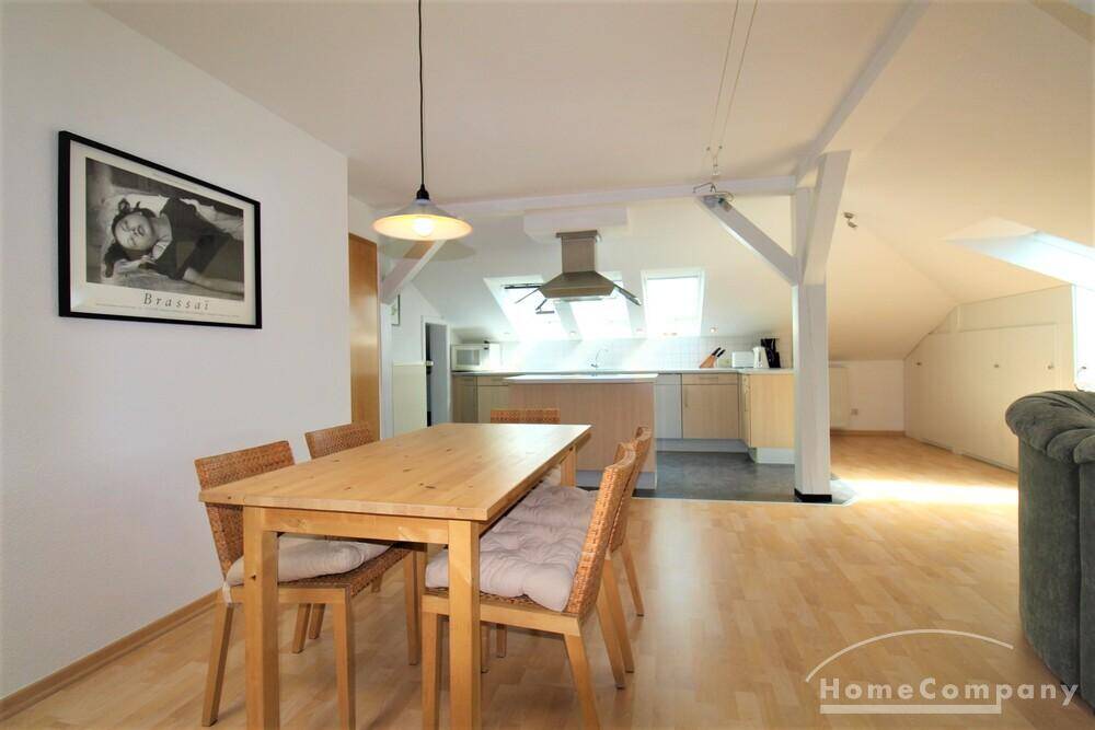 18579 HomeCompany Dresden Schickes möbliertes Dachgeschoß-Apartment in Blasewitz mit Blick über Dresden max. 3 Personen
