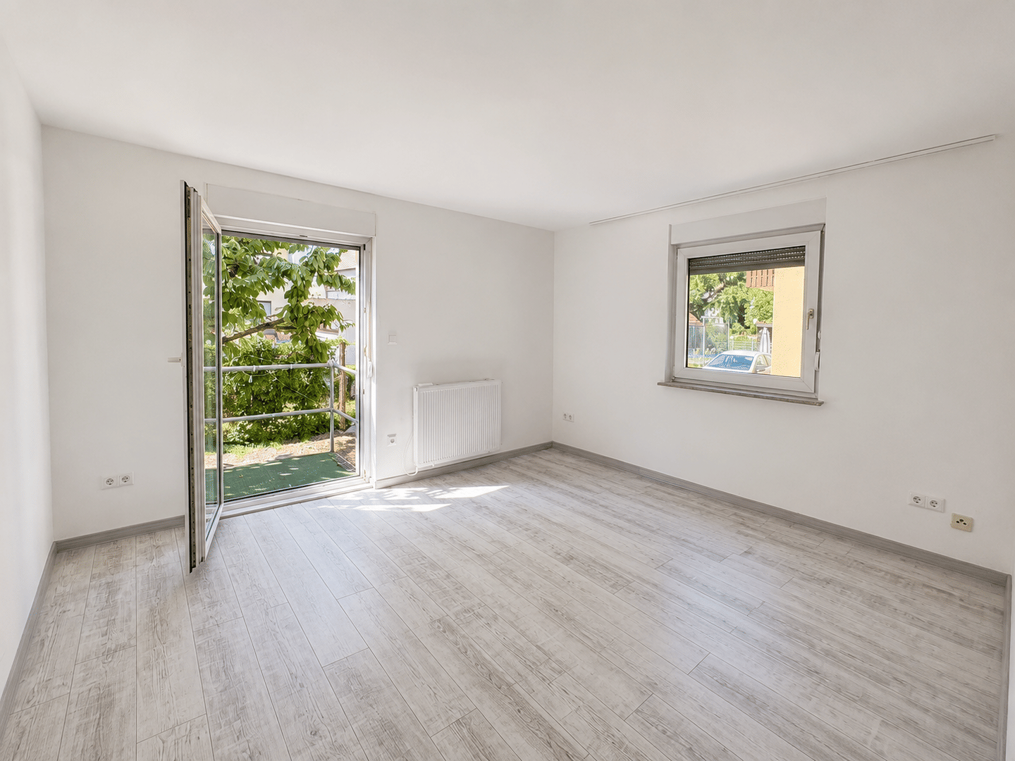 Umgeben von Weinbergen – Attraktive 3-Zimmer-Eigentumswohnung mit eigenem Garten und Terrasse, 74354 Besigheim