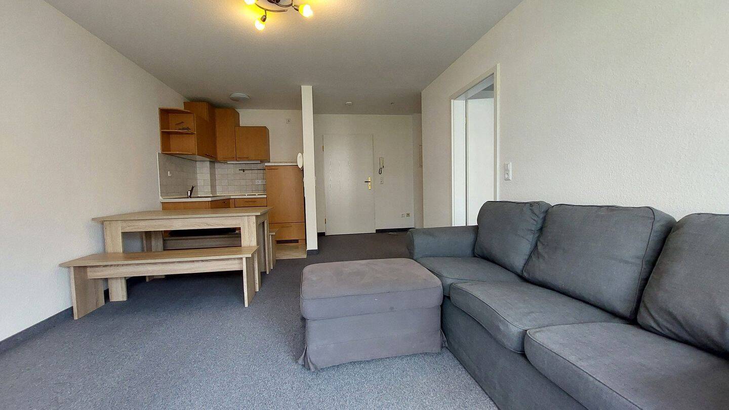 Helle, voll möblierte 2-Raum-Wohnung mit Aufzug und Tiefgaragenstellplatz, 8525 Plauen