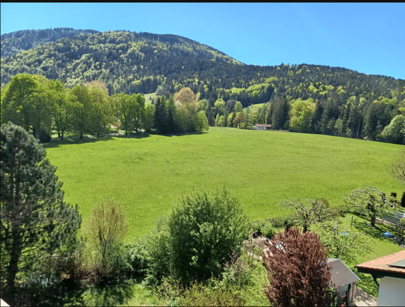 Besonderheit! Drei-Zimmer-Wohnung mit spektakulärem Ausblick in einer idyllischen Wohnanlage., 83313 Siegsdorf