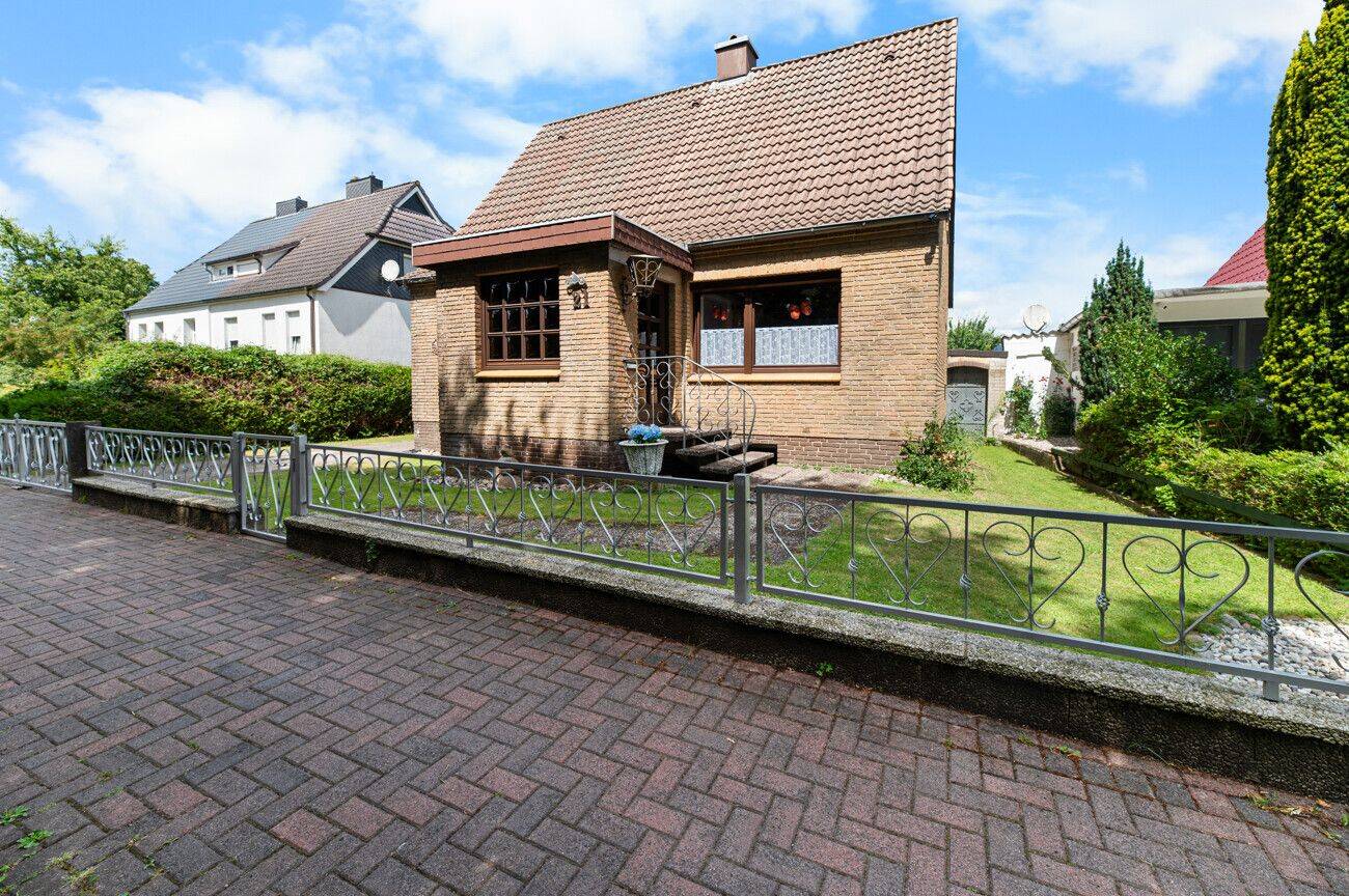 Mehrgenerationenhaus mit Einliegerwohnung – 153 m² Wohnfläche auf großzügigem Grundstück, 24613 Aukrug