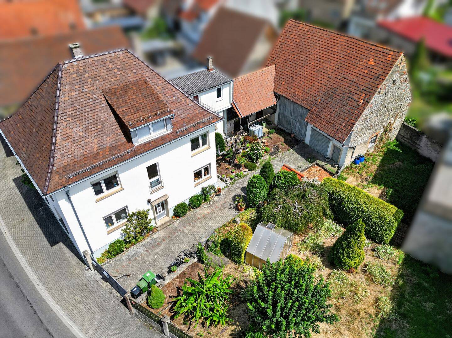 Ein Haus, das mitwächst – Wohnhaus mit Scheune und Baureserve in Bruchsal-Büchenau, 76646 Bruchsal