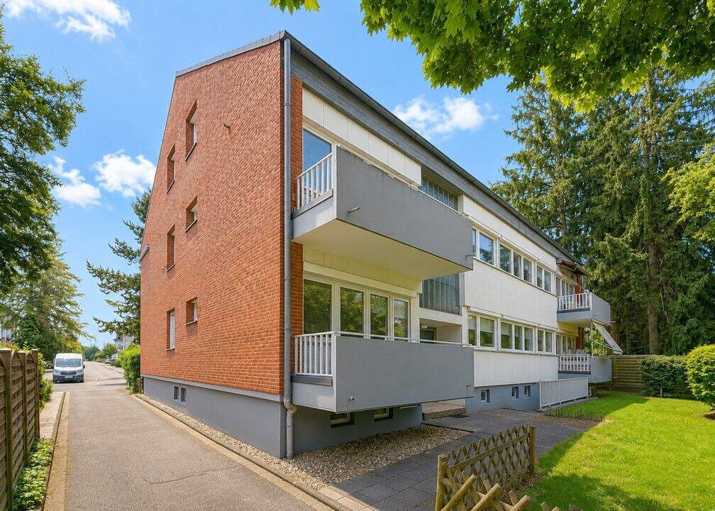 Beste Lage trifft auf neue Möglichkeiten – 2-Zimmer-Wohnung mit 2 Balkonen und Garage, 51427 Bergisch Gladbach