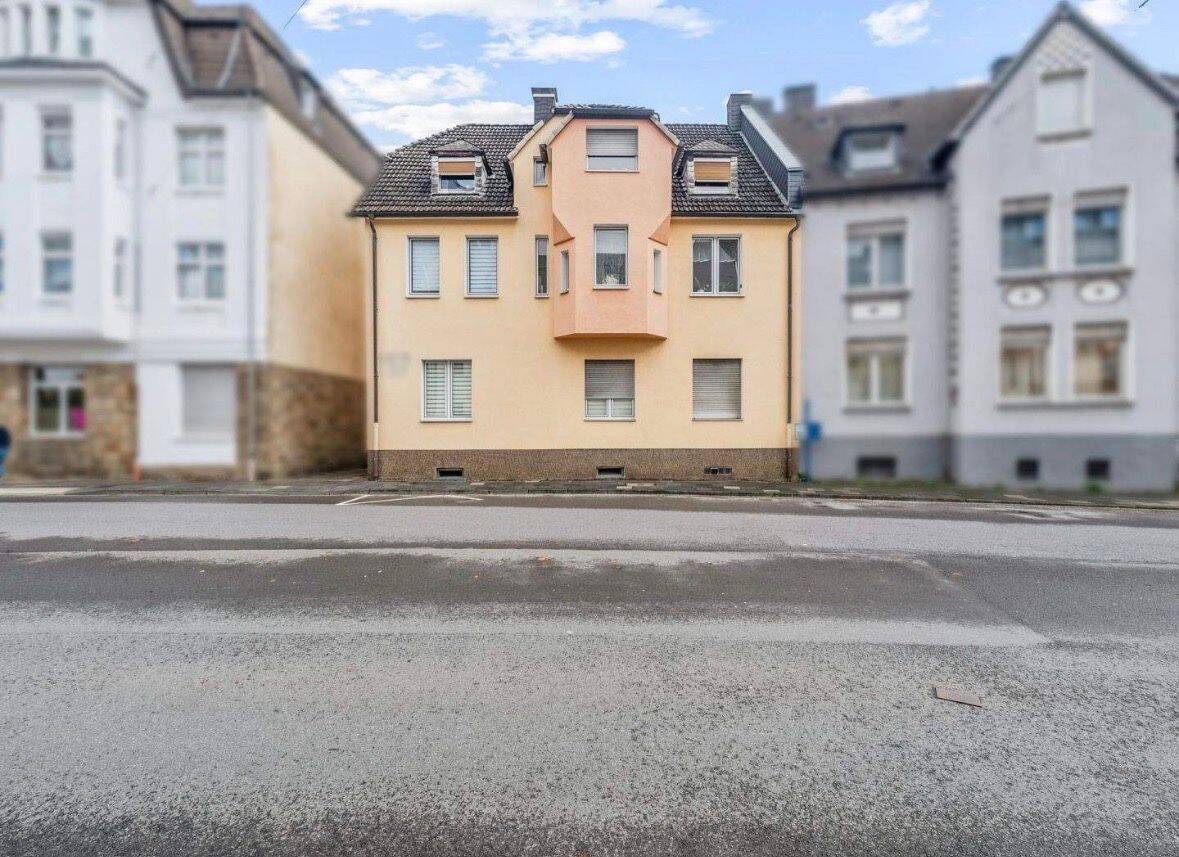 Renovierte Dachgeschosswohnung zu vermieten in Hagen Boele, 58099 Hagen (Berchum Boele Garenfeld Hohenlimburg Lennetal)