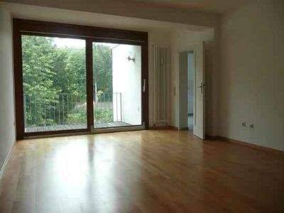 3 – Zimmerwohnung mit Balkon in Stuttgart – Münster, 70376 Stuttgart (Bad Cannstatt Burgholzhof Münster Zuffenhausen)