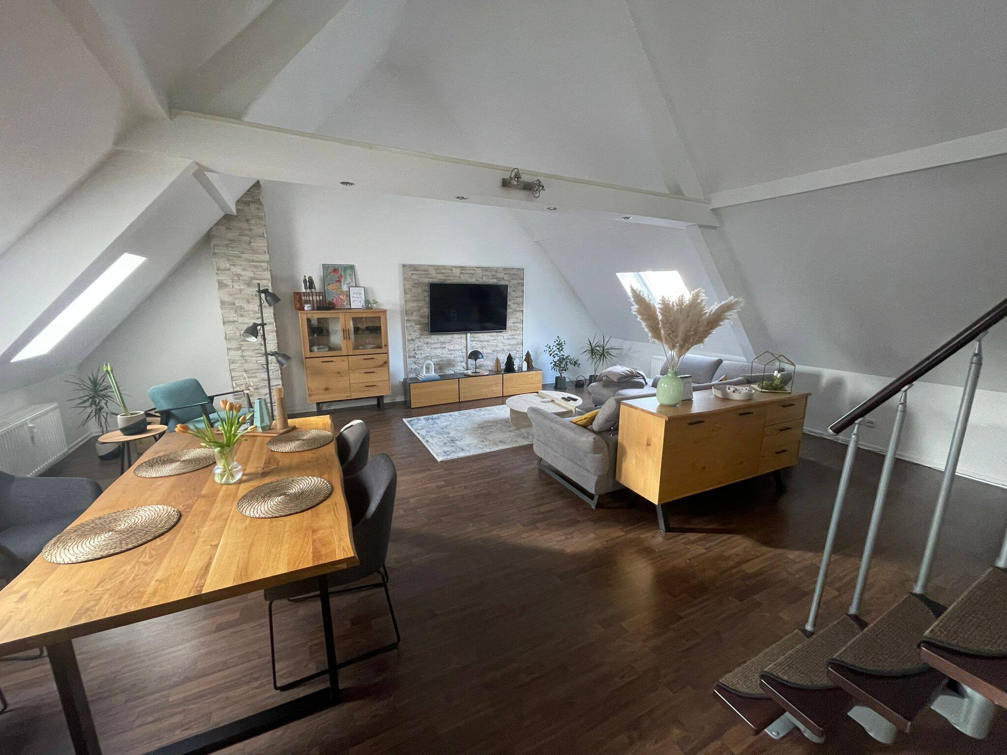 Loftähnliche Dachgeschosswohnung mit Einbauküche in Spiesen-Elversberg!, 66583 Spiesen-Elversberg