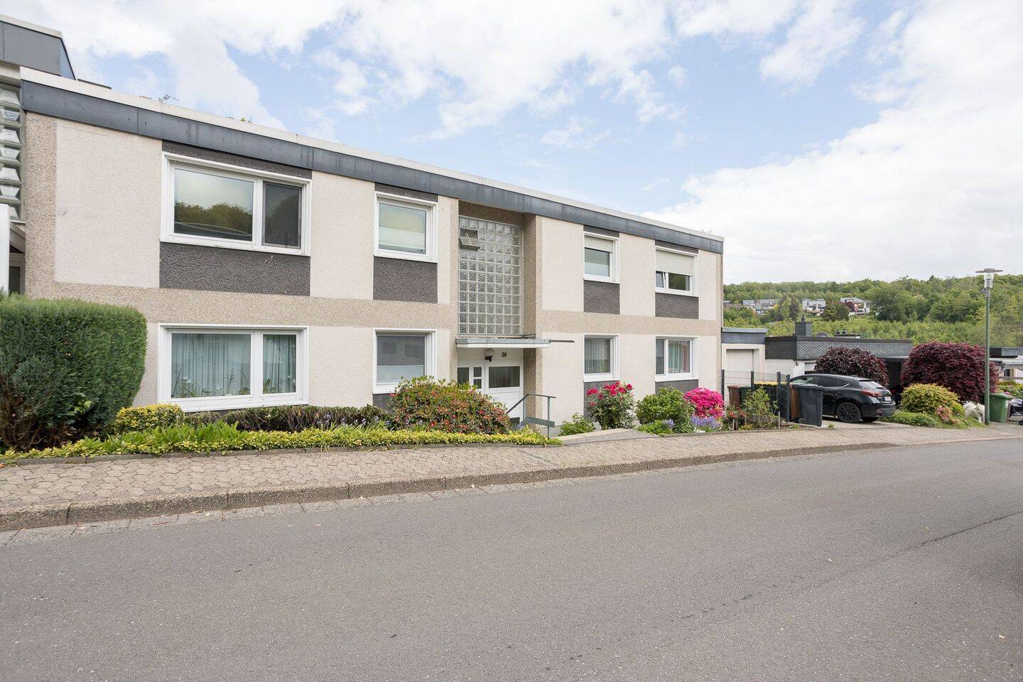 Modernisierte 3-Zimmer-Eigentumswohnung mit 107 m² in beliebter Wohnlage, 58509 Lüdenscheid