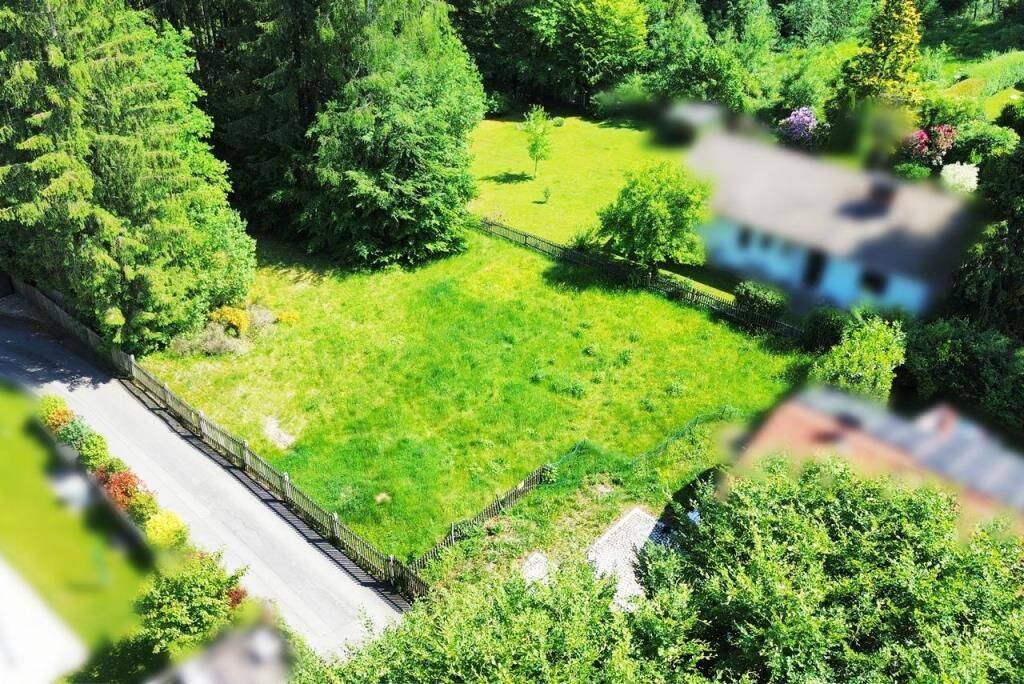 Baugrundstück mit Bauvorbescheid für ein Einfamilienhaus in Oberbiberg, 82041 Oberhaching