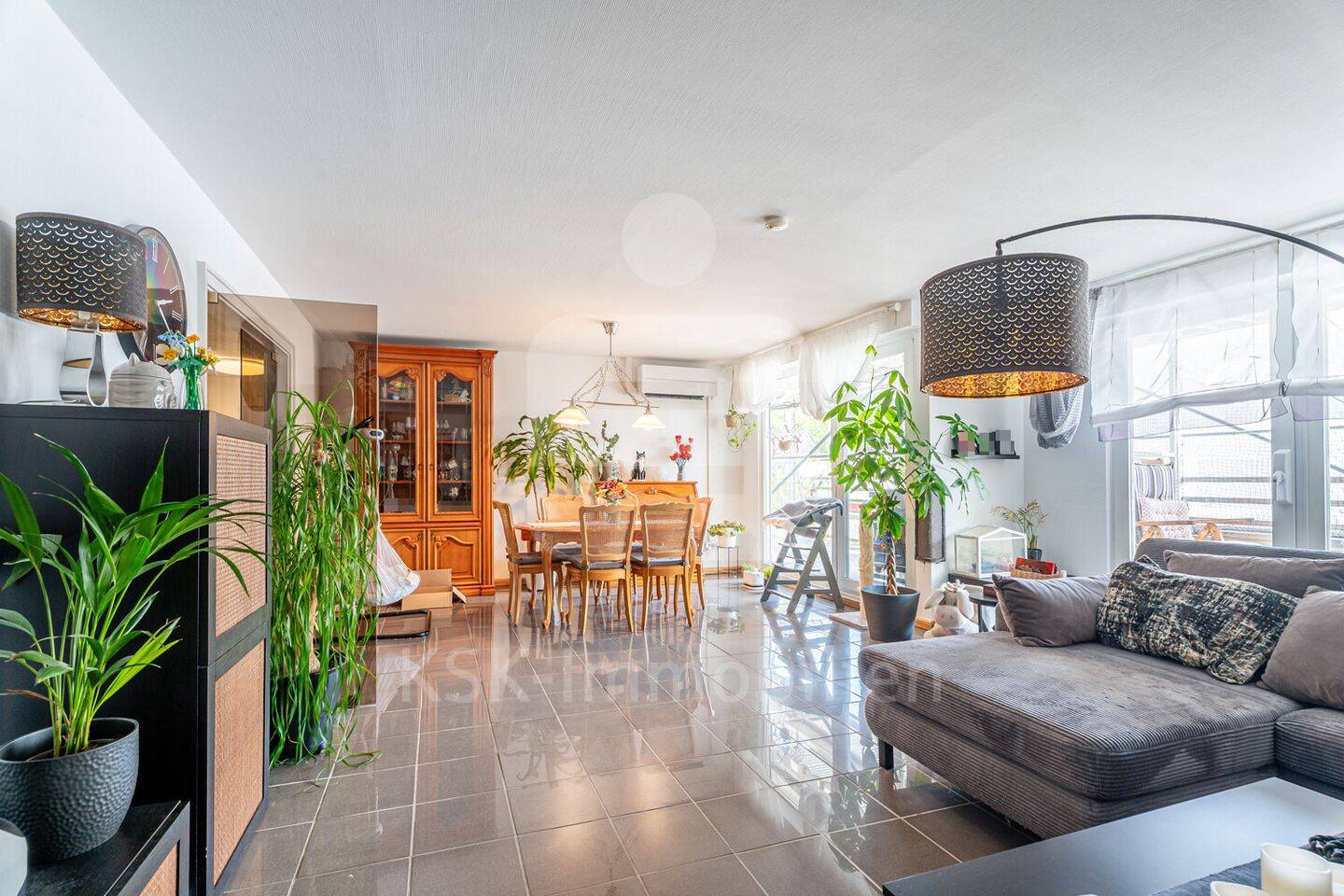 Stilvolle Penthouse Wohnung im Herzen von Siegburg – großzügig, modern und zentral!, 53721 Siegburg