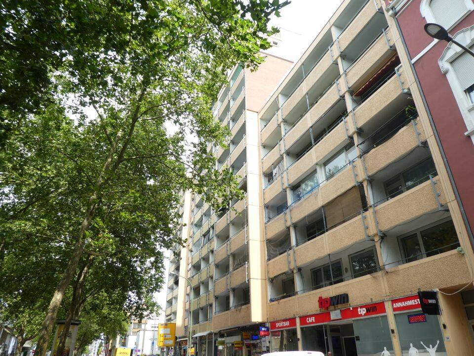 Modern kernsaniert! Bezugsbereite Eigentumswohnung mit Balkon und Einbauküche!, 63065 Offenbach am Main (Offenbach am Main)