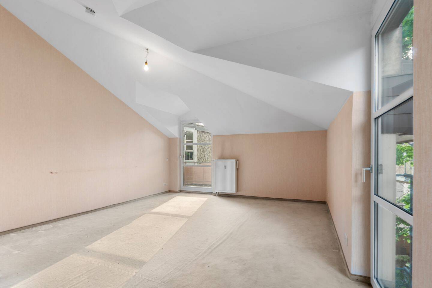 Großzügige 4-Zimmer-Dachgeschosswohnung mit zwei Tiefgaragenstellplätzen, 15569 Woltersdorf