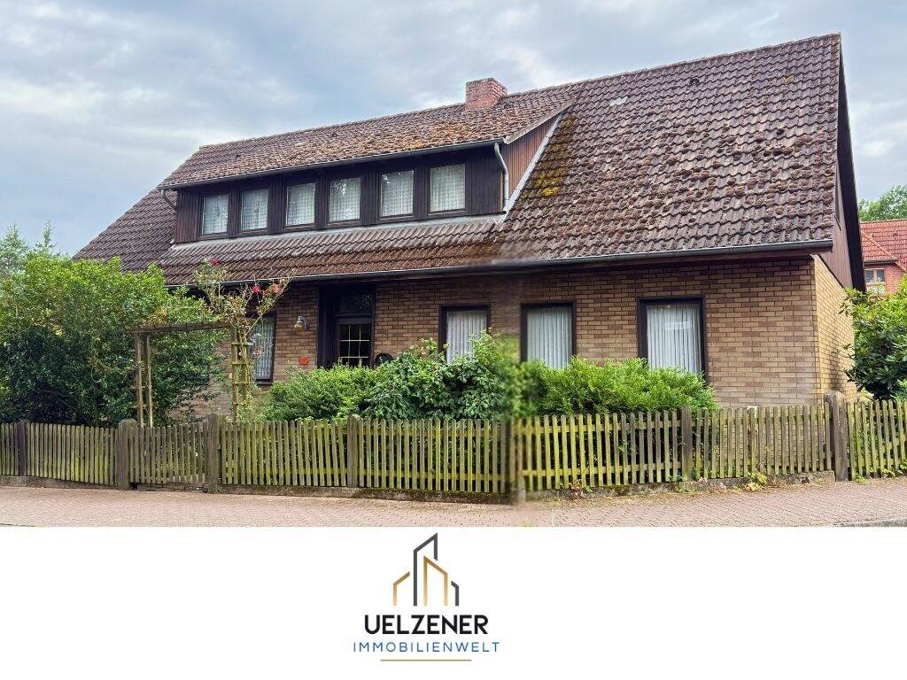Viel Platz und Potenzial für mehr…. Einfamilienhaus mit Nebengebäude, 29556 Suderburg