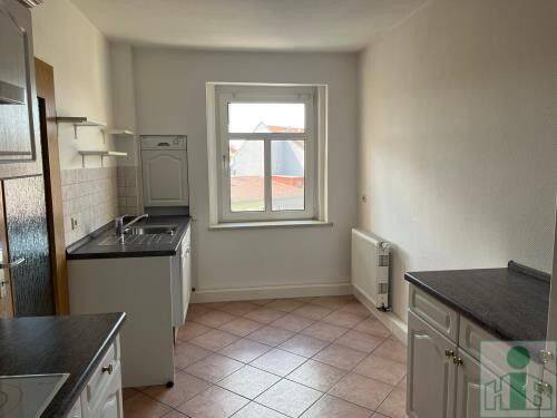 WG-geeignete, gemütliche 2-Raum-Wohnung mit Einbauküche und kleinem Balkon im 5. OG auf der Karl-Marx-Straße zu vermi…, 2625 Bautzen