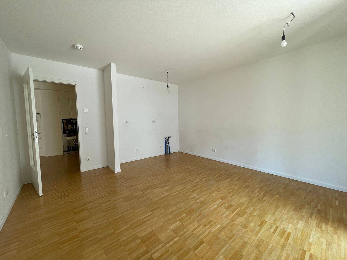 Charmante 2-Zimmer Wohnung mit Balkon und Abstellraum, 90491 Nürnberg