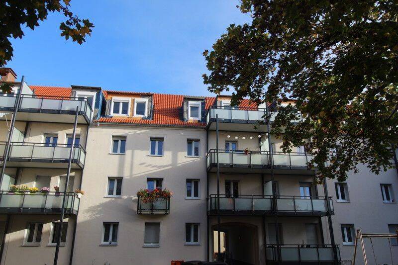 gemütliche 3-Zimmer Wohnung mit Balkon im Herzen von Bruchsal – 76646 Bruchsal – Bild 1 von 3