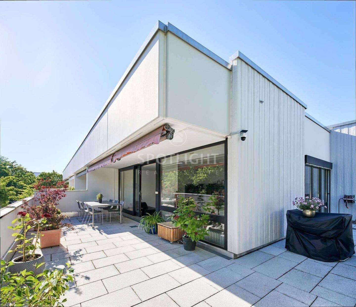 Penthouse-Wohnung mit Parkblick in Bogenhausen-Denning, 81927 München (Bogenhausen)