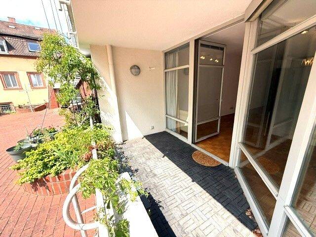 Sofort verfügbare Eigentumswohnung im Herzen der Stadt mit Balkon und TG-Stellpatz, 97070 Würzburg (Altstadt)