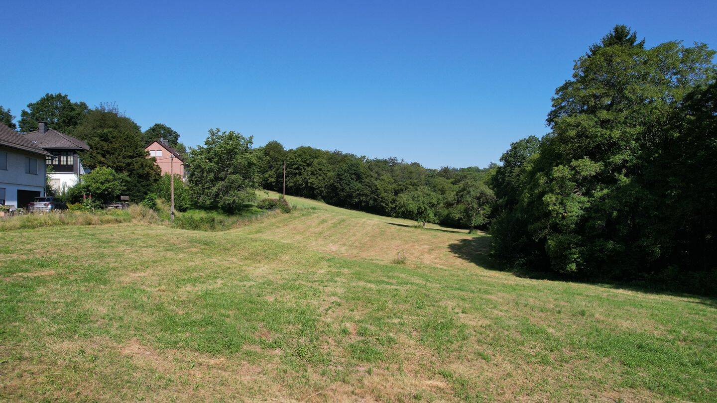 MANNELLA *Ihr Platz im Grünen* Baugrundstück mit positiver Bauvoranfrage., 53819 Neunkirchen-Seelscheid