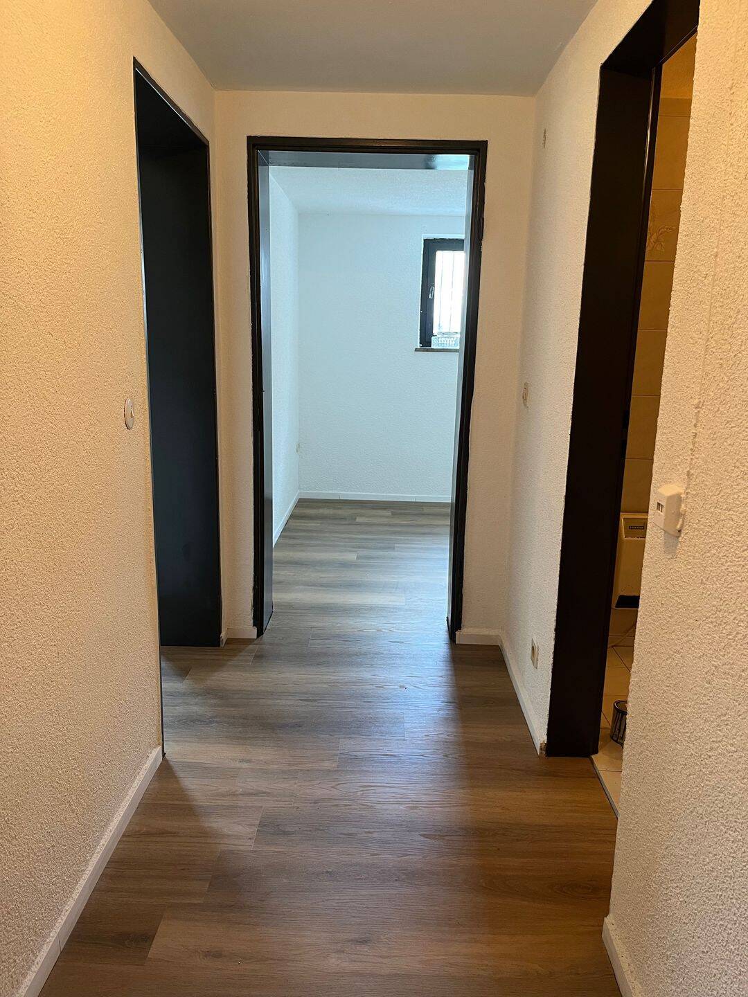 Schöne 2 Zimmer Wohnung in ruhiger Lage von Abstatt, 74232 Abstatt