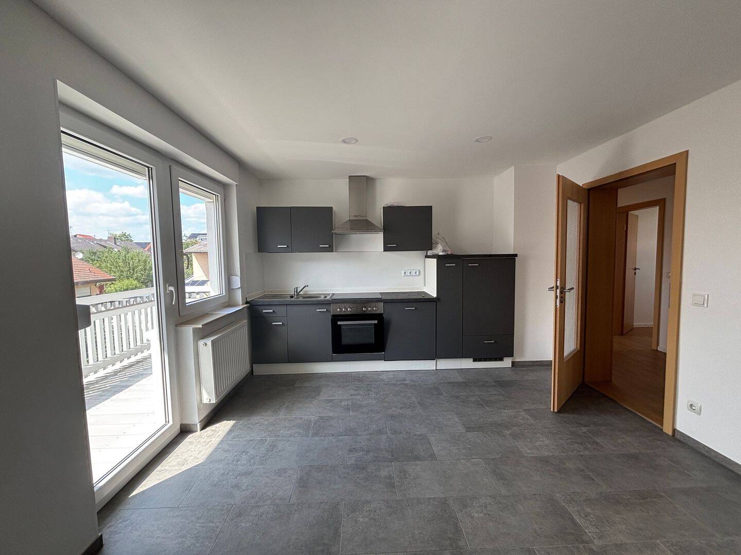 2,5 Zimmer-Wohnung mit Einzelgarage in Külsheim, 97900 Külsheim