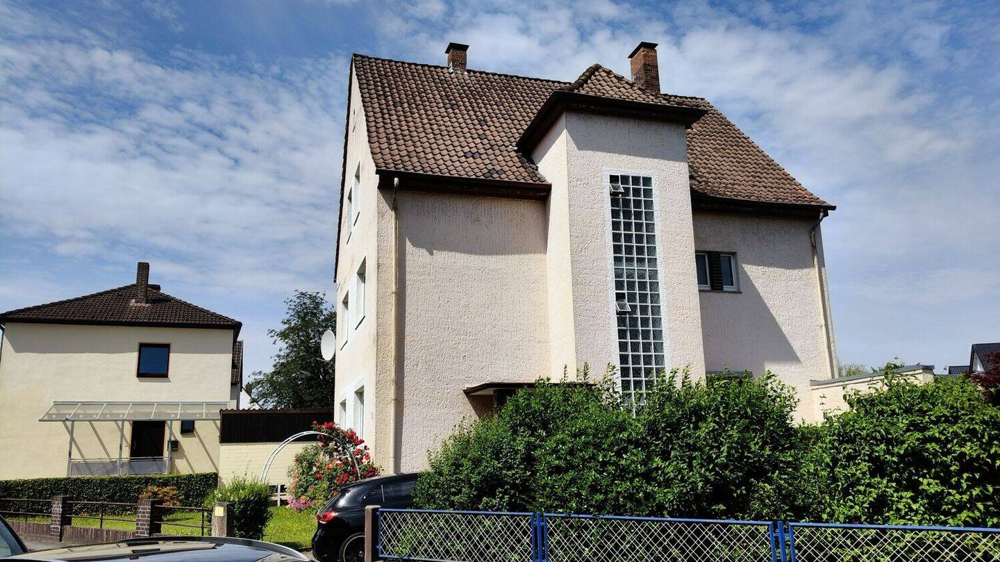 Zentrumnahes Mehrfamilienhaus mit Gartenidylle und sonniger Terrasse in Holzminden, 37603 Holzminden