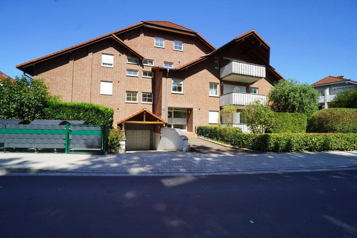 Erdgeschoss-Eigentumswohnung mit Balkon, Garten und Tiefgaragenstellplatz in Paderborn-Elsen, 33106 Paderborn