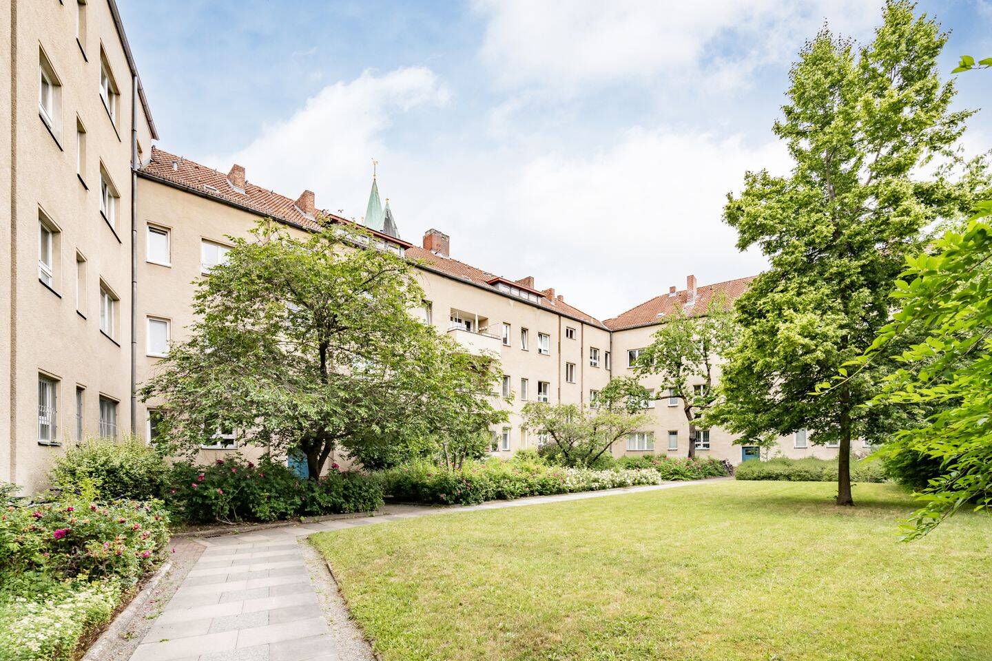 Renovierungsbedürftige 3-Zimmer-Wohnung mit Wintergarten, 14199 Berlin (Steglitz-Zehlendorf)
