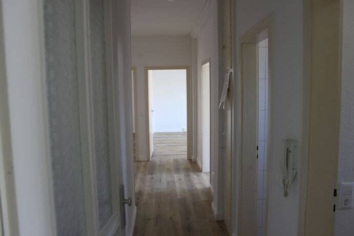 Charmante 2-Zimmer-Wohnung mit Weitblick und Balkon, 75172 Pforzheim (Brötzingen Innenstadt Südweststadt Weststadt)