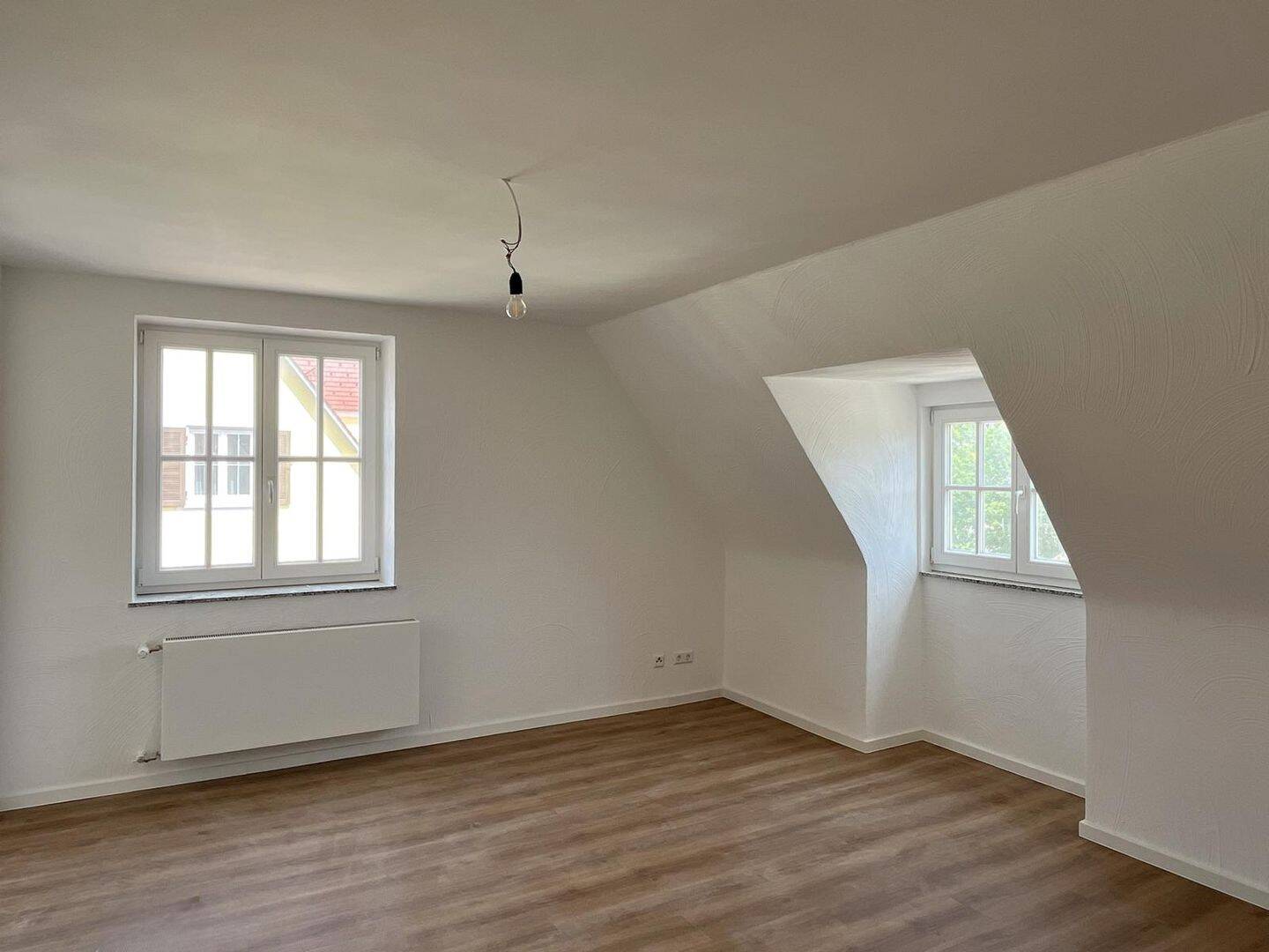 Komplett sanierte 2-Zimmer-Wohnung am Marktplatz!, 72250 Freudenstadt