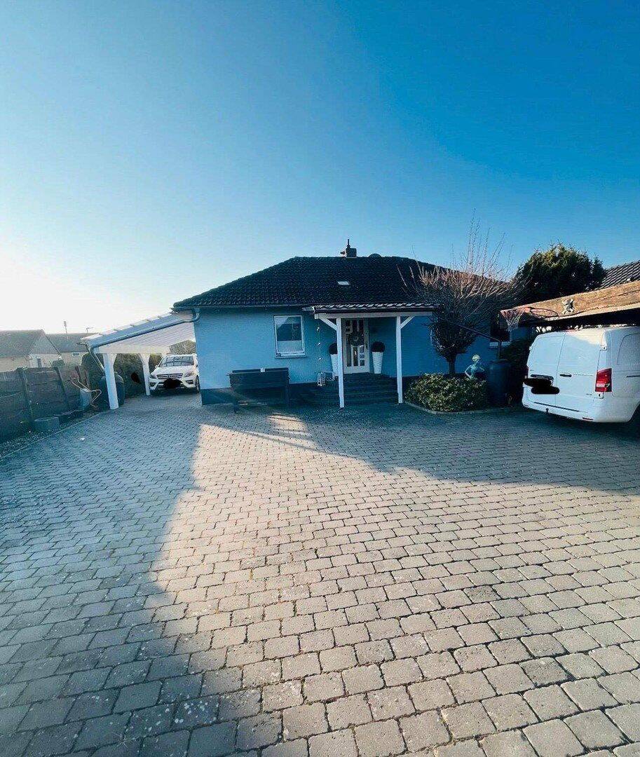 traumhafter Familienbugalow mit 6,5 Zimmern und Pool in der Wedemark, 30900 Wedemark