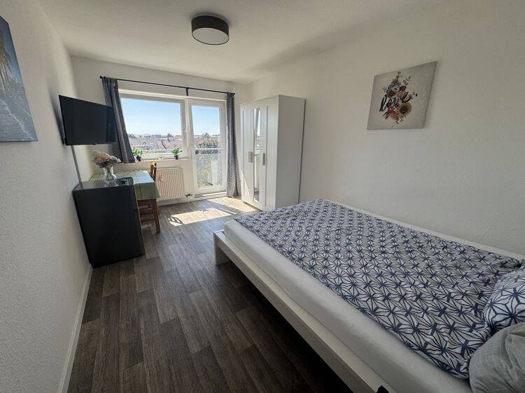 Modernisierte und vollmöblierte 1-Zimmerwohnung mit Balkon, 68199 Mannheim (Almenhof Neckarau)