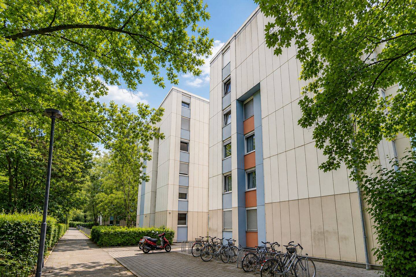 Großzügige Eigentumswohnung mit Modernisierungspotenzial in Heidelberg-Rohrbach, 69126 Heidelberg (Boxberg Emmertsgrund Rohrbach Südstadt)