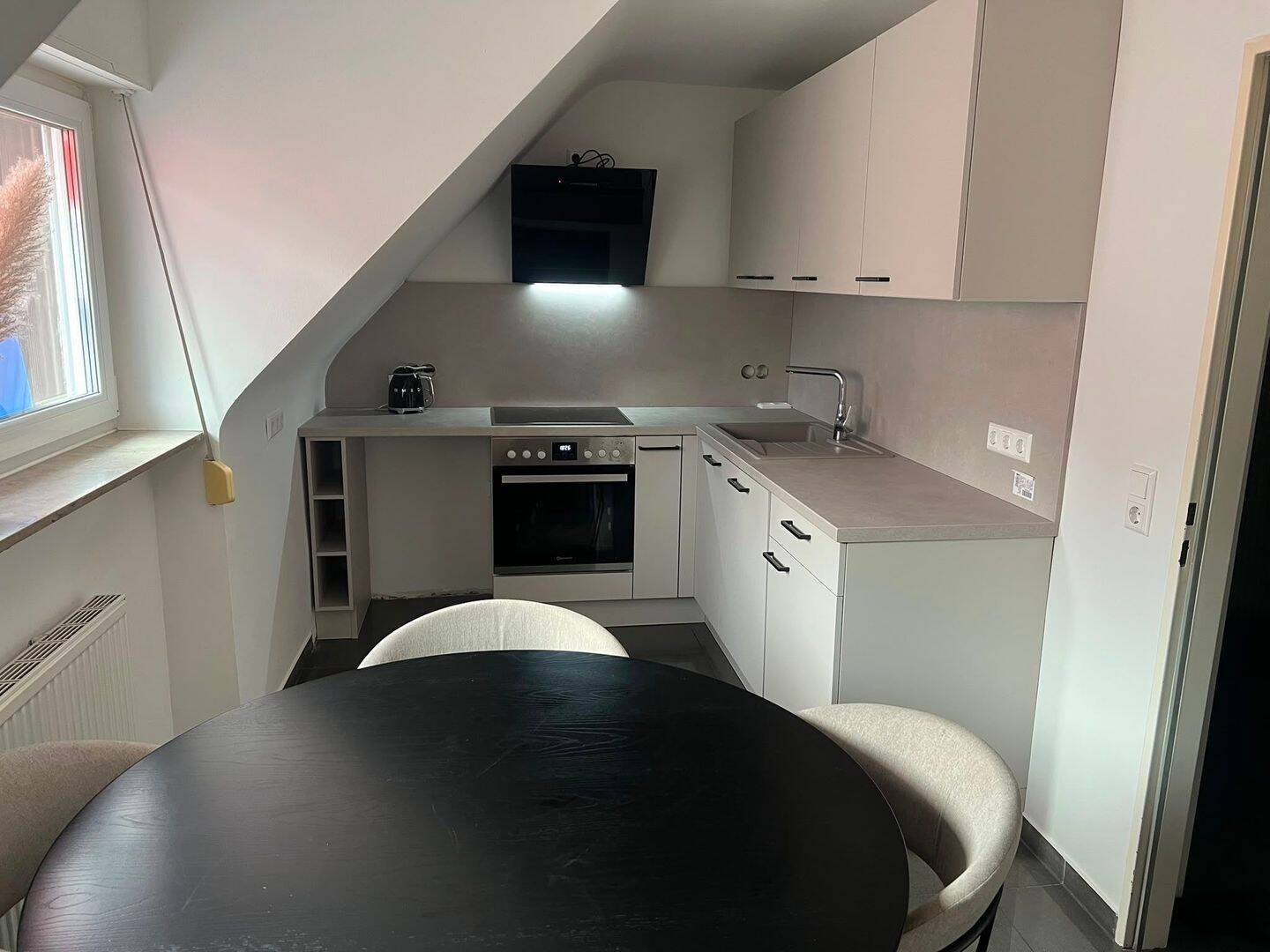 Möblierte 2-Zimmer-Wohnung, 70184 Stuttgart (Frauenkopf Mitte Ost Süd)