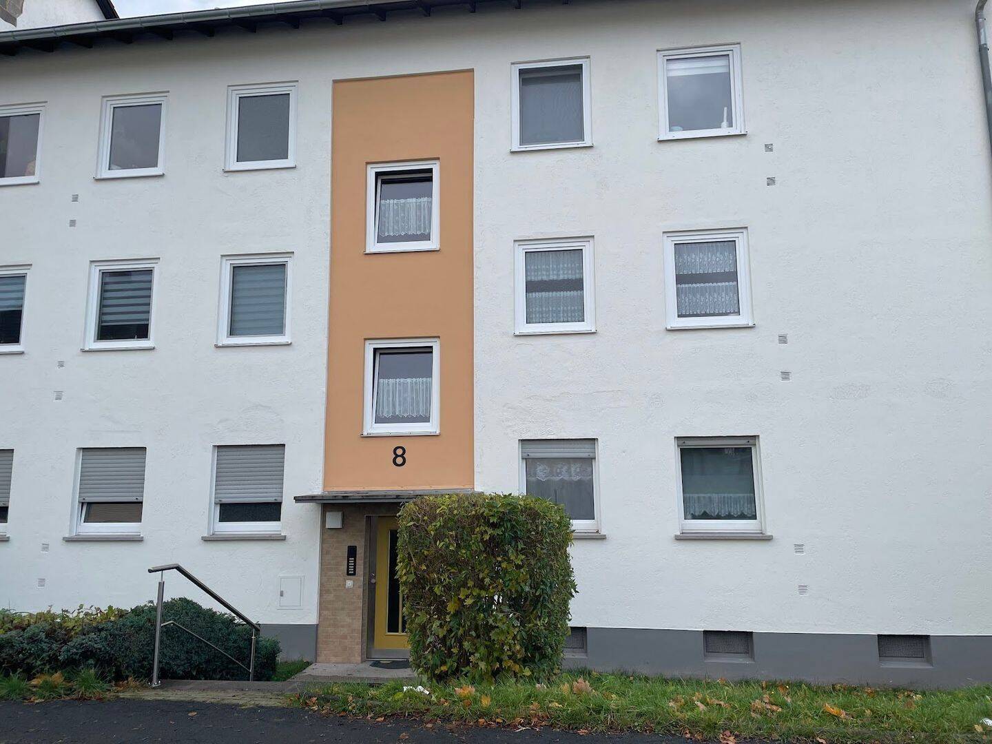 3 Zimmer Erdgeschosswohnung mit Balkon und Keller in Kirchhain, 35274 Kirchhain