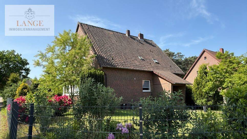 Steimbke: Schönes Einfamilienhaus auf Erbpachtgrundstück mit viel Potenzial., 31634 Steimbke
