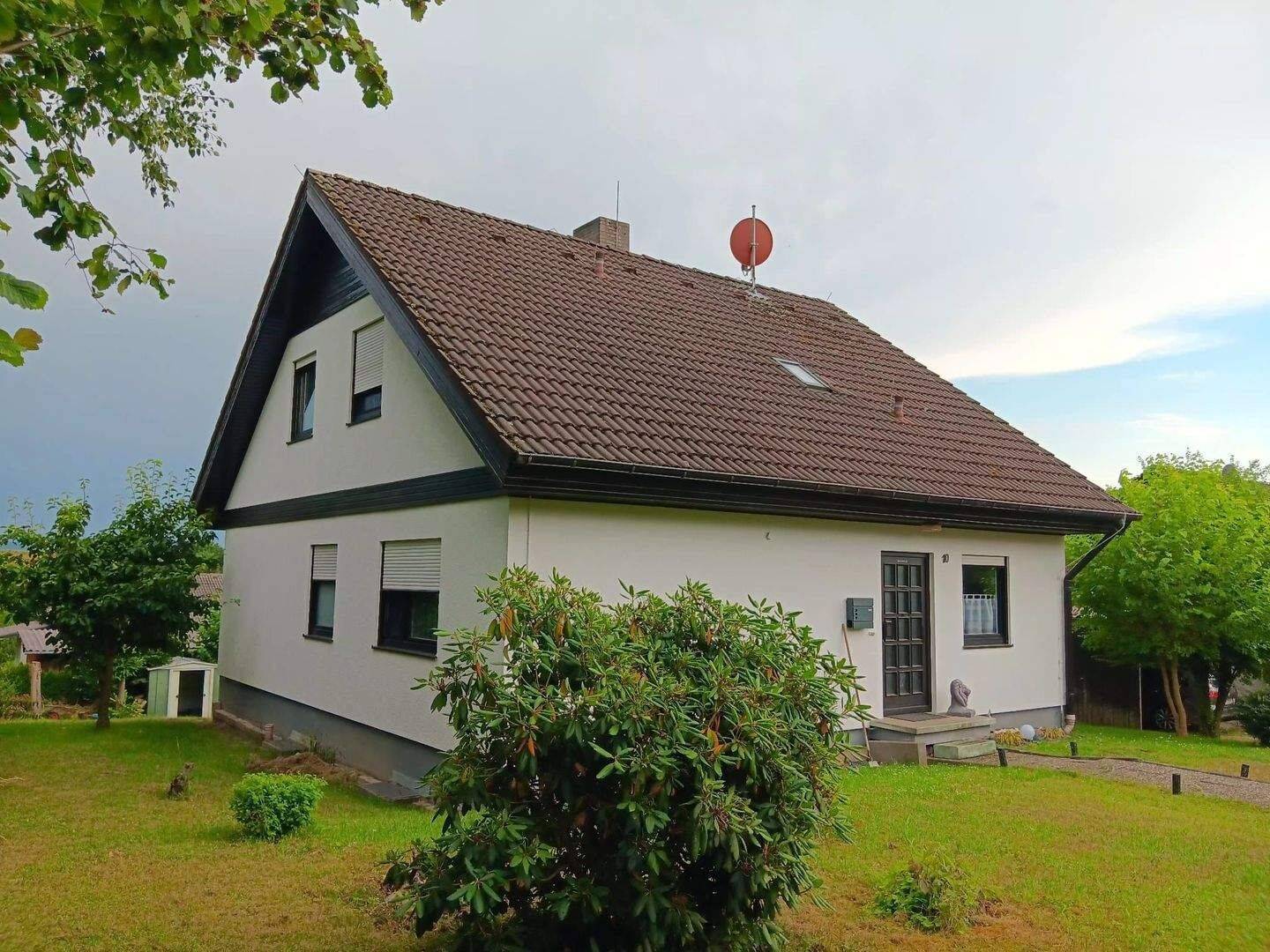 Zweifamilienhaus das auch als Einfamilienhaus genutz werden kann zu Vermieten, 96247 Michelau i. OFr.