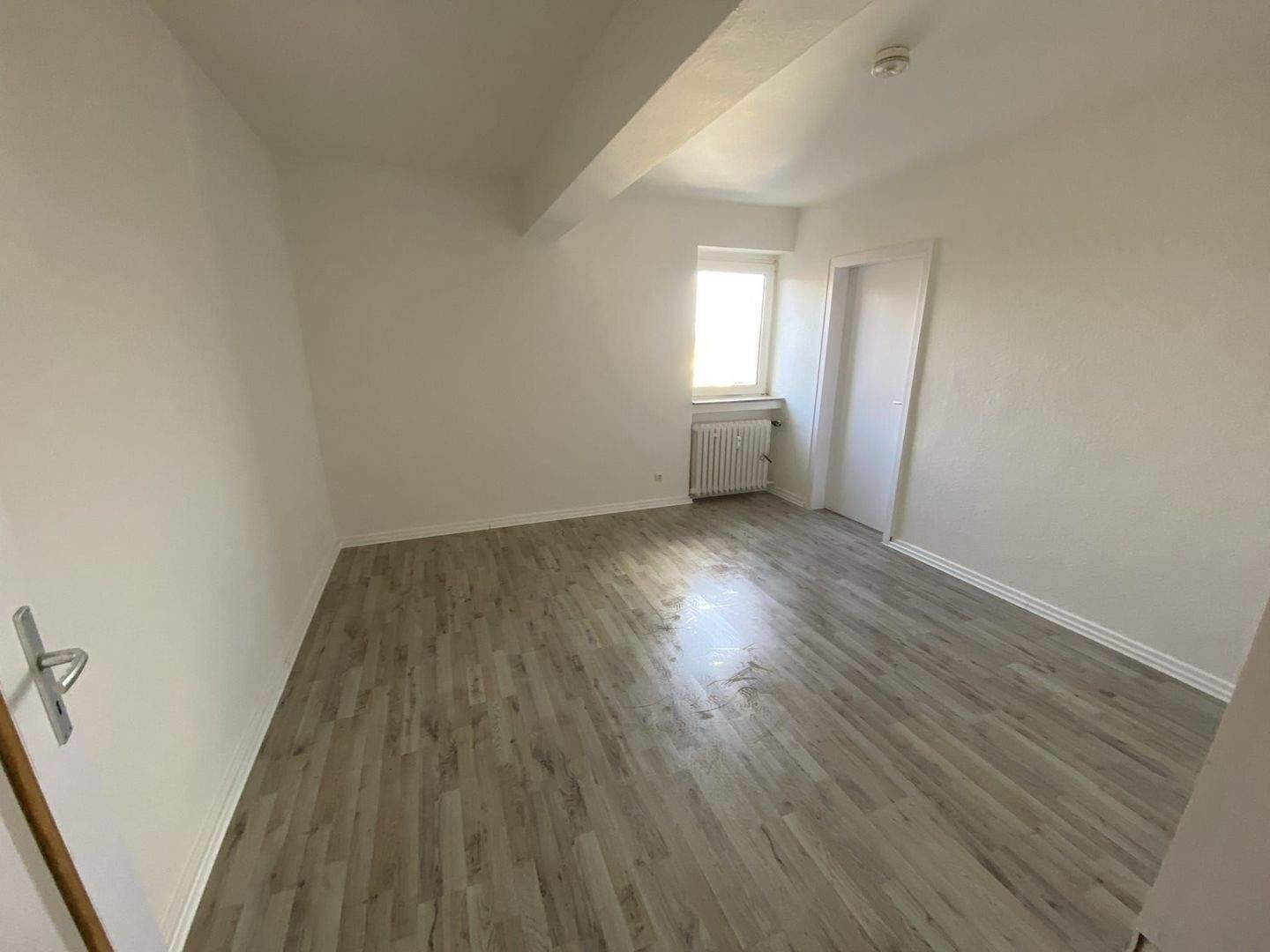 Frisch sanierte 2-Zimmer-Wohnung in guter Lage!, 45701 Herten