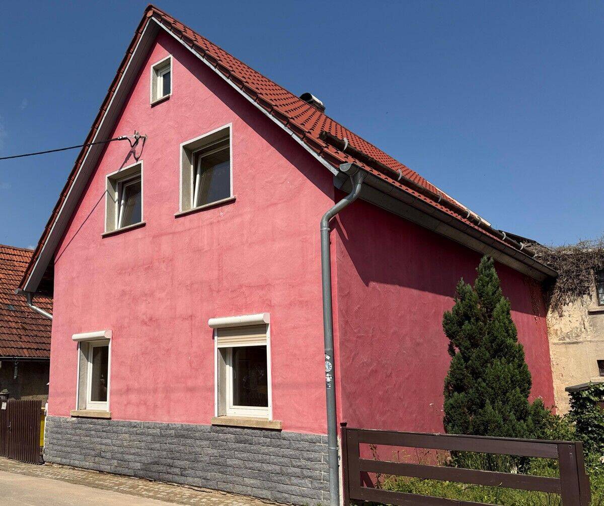 Handwerker gesucht! Einfamilienhaus mit Garten in ruhiger Wohnlage mit Ausbaupotenzial, 7639 Bad Klosterlausnitz
