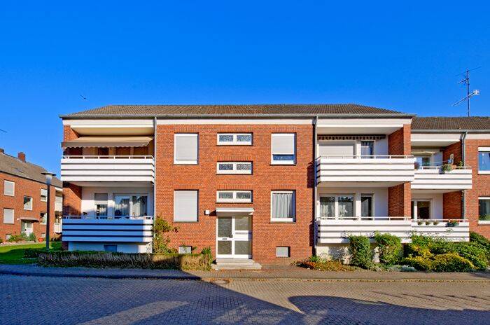 Renovierte und bezugsfertige 3-Zimmer-Wohnung mit Balkon!, 26121 Oldenburg (Oldb) (Bürgerfelde Innenstadt Wechloy)