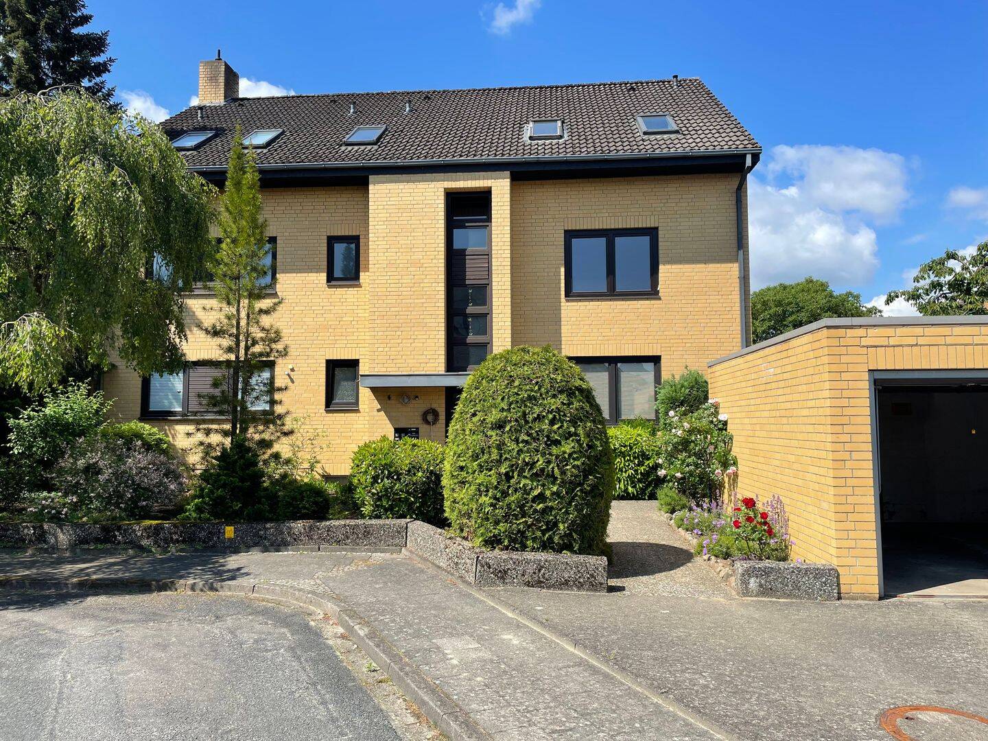 Mehrfamilienhaus in ruhiger Lage in Uelzen/Westerweyhe, 29525 Uelzen