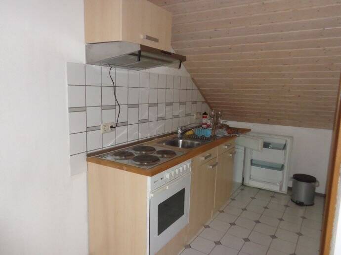 1-Zi. Appartment Nähe Flughafen ca.30 m² Mansarde, 85416 Langenbach
