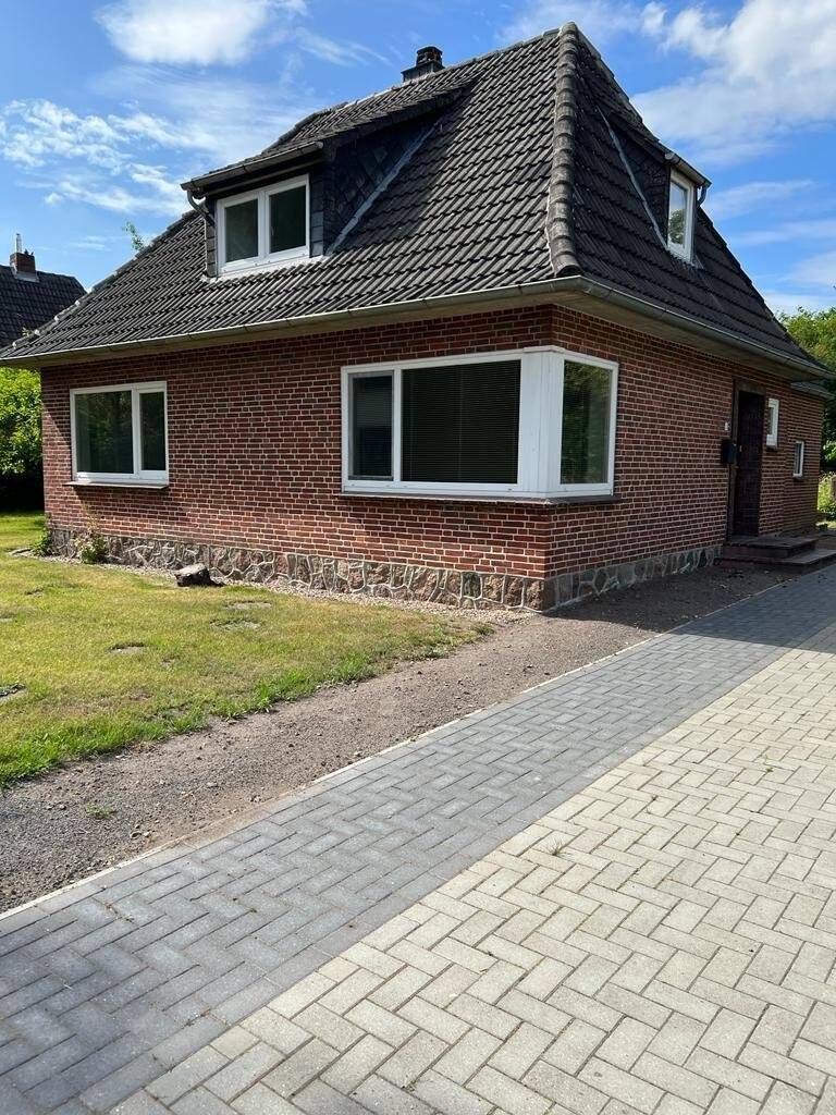 Renoviertes Haus zu vermieten in Elsdorf-Westermühlen, 24800 Elsdorf-Westermühlen