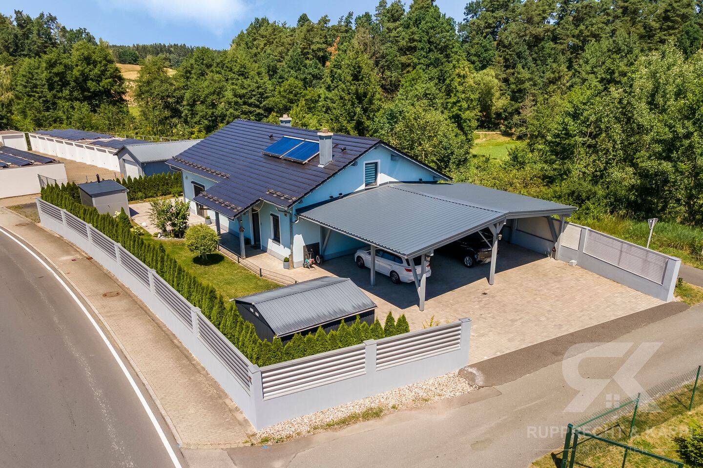 Exklusiver Bungalow/EFH mit Ausbaureserve, Carport und Wohnen ohne direkte Nachbarn in Störnstein, 92721 Störnstein