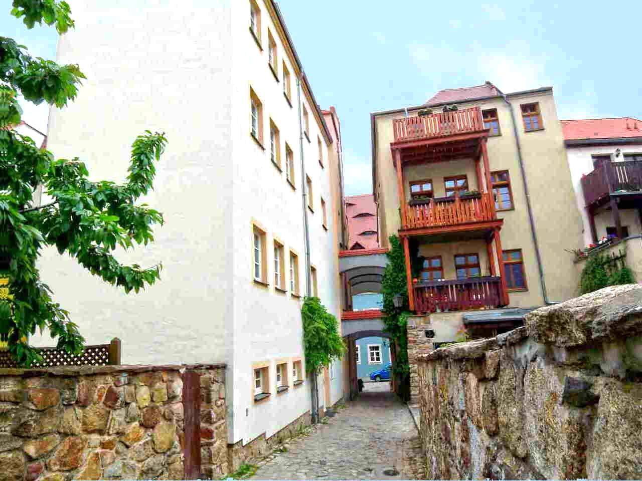 Moderne 2-Raum-Maisonette-Wohnung mit Terrasse – Bad mit Wanne und Dusche – in der Altstadt von Bautzen, 2625 Bautzen