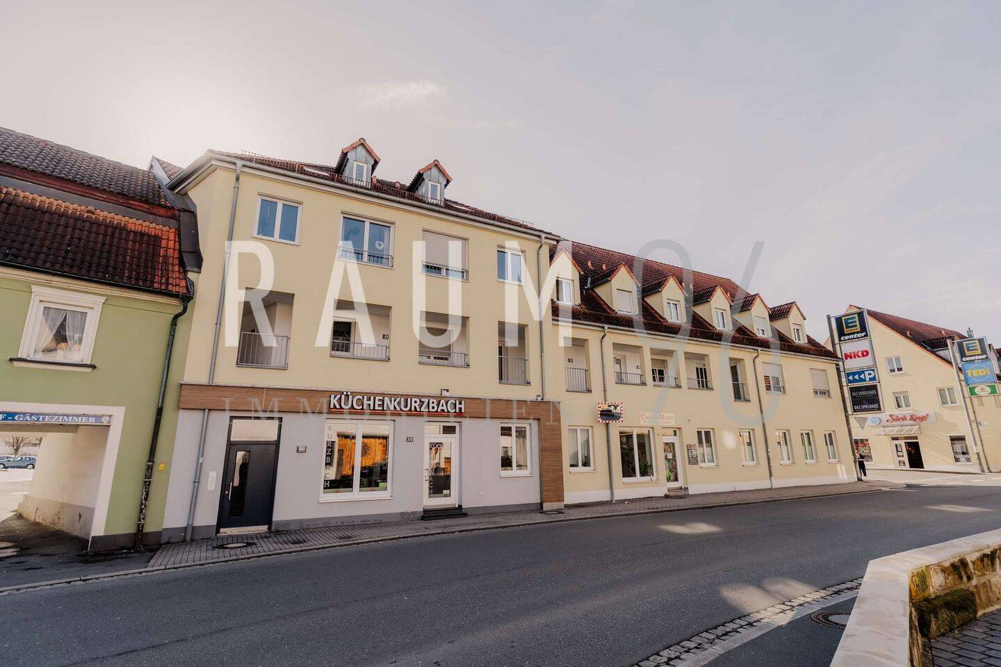 Helle 2-Zimmer-Wohnung mit Balkon im Zentrum von Bad Staffelstein, 96231 Bad Staffelstein