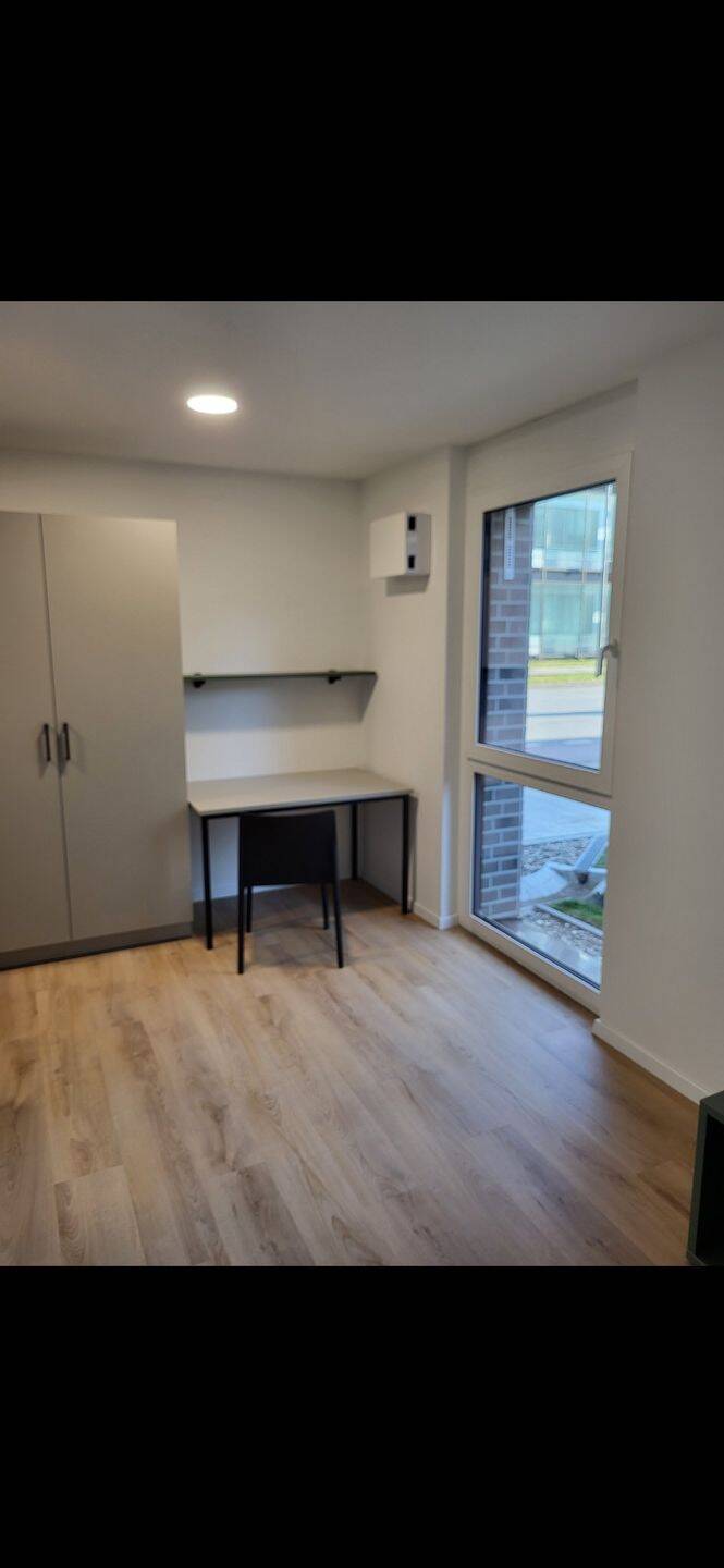 Neubau Erstbezug Studentenapartment möblierte Einbauküche, 91052 Erlangen (Anger Erlangen-Ost Erlangen-Süd Innenstadt)