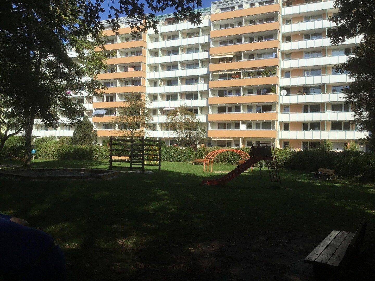 3,5- Zimmer-Wohnung mit Süd Balkon, 81735 München (Berg am Laim Ramersdorf-Perlach Trudering-Riem)