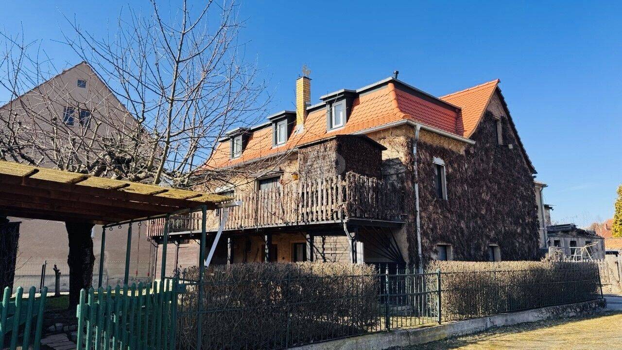 Charmantes Liebhaberhaus mit unverbaubarem Blick und sonnigem Balkon, 2899 Ostritz